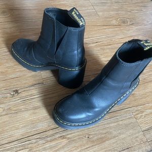 Doc Marten Spence Leather Flared Chelsea Boots (size 6)